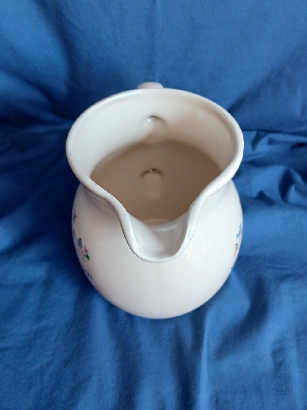 1980s Grandmacore International Heartland 40 oz Milk Jug Table Pitcher - Picture 12 of 14